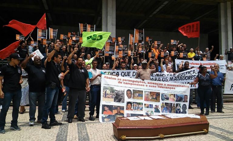 SINTTRAV-MG PARTICIPA DE ATO P�BLICO EM APOIO AOS AUDITORES FISCAIS