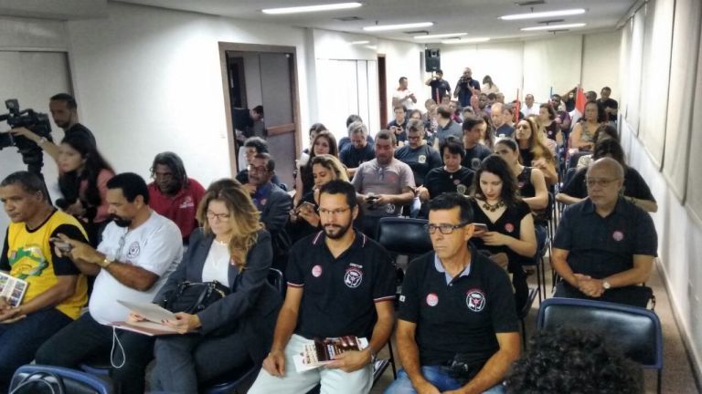 AUDITORES PROTESTAM CONTRA PORTARIA QUE INVIABILIZA FISCALIZA��O DO TRABALHO ESC