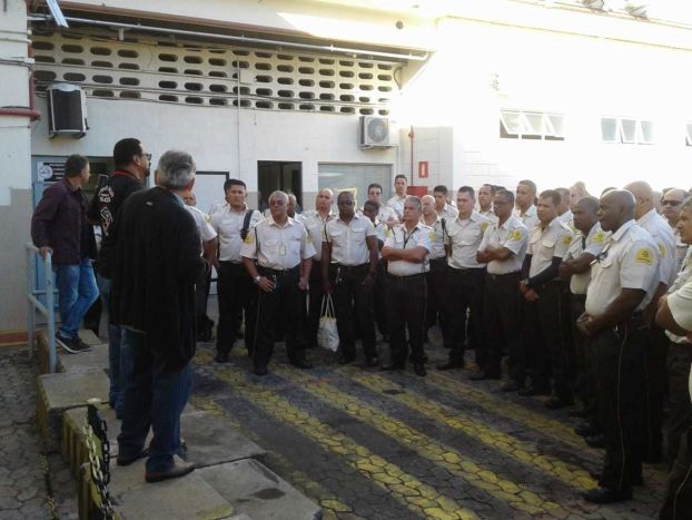Reuni�o com os vigilantes na base da Prosegur