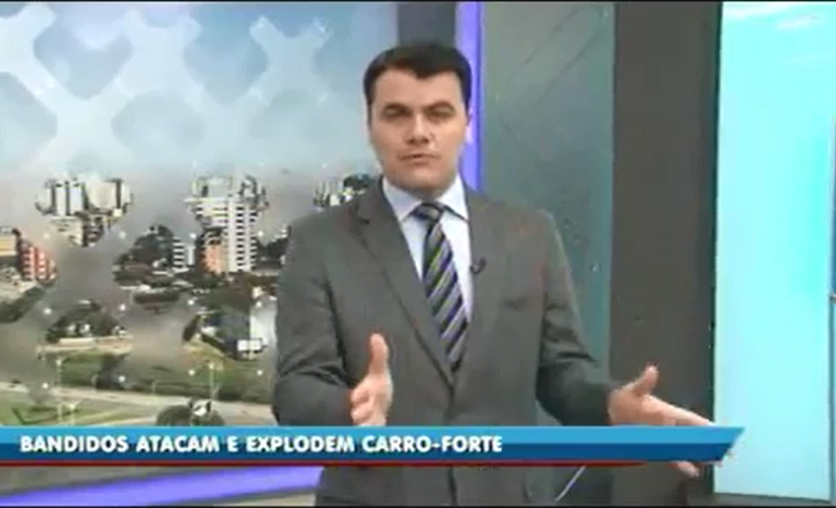 Bandidos atacam e explodem carro-forte na BR-277, litoral do Paraná