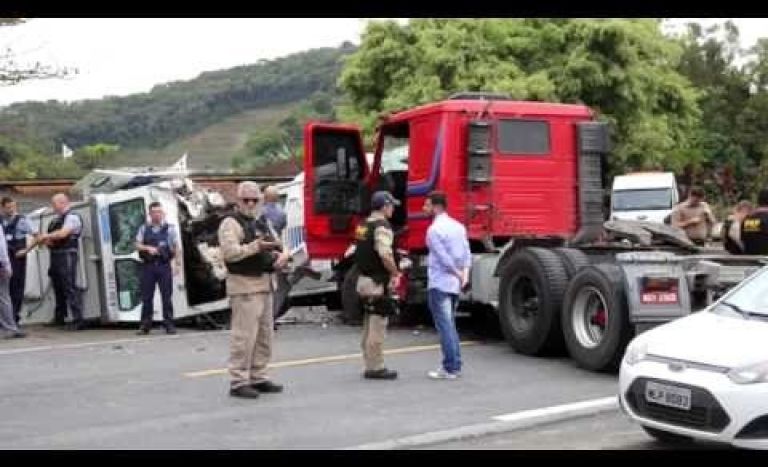 Até quando? Bandidos fazem tocaia para Carro-Forte